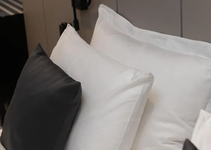 Central Inn Hotel Otel 4*