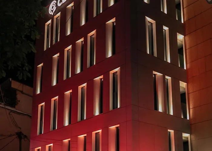 Central Inn Hotel 4*