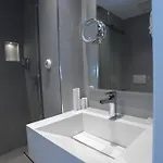 ホテル Central Inn Hotel 4*