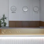 Central Inn Hotel ティラナ