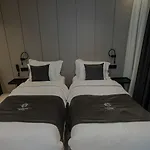 ホテル Central Inn Hotel 4*