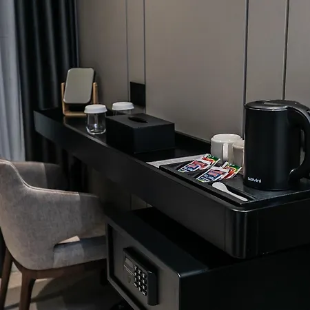 Central Inn Hotel Ξενοδοχείο Τίρανα