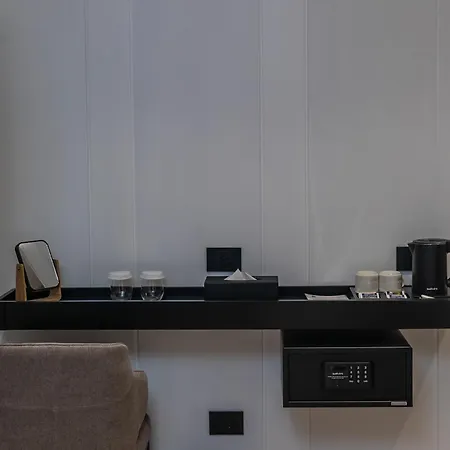 Central Inn Hotel 4* Tirana