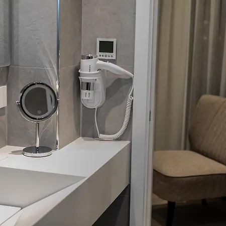 Central Inn Hotel Hotel Tirana