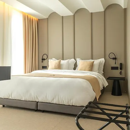 Hotel Central Inn Hotel 4*