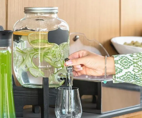 Central Inn Hotel Hotel 4*