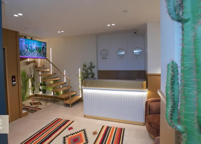 Central Inn Hotel 酒店