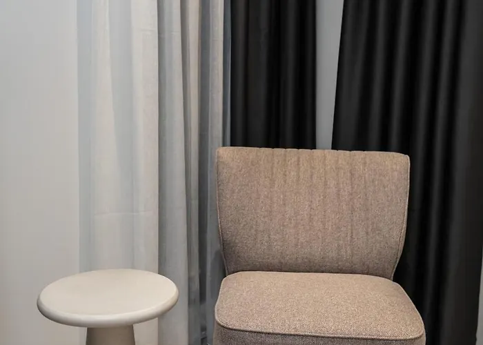 Central Inn Hotel Tirana