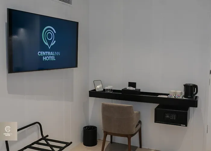 酒店 Central Inn Hotel 地拉那