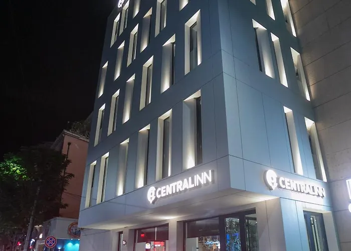 Central Inn Hotel 酒店